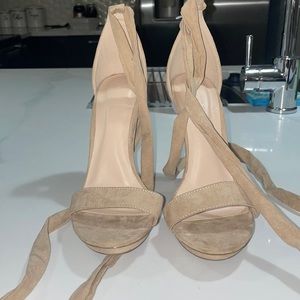 Tie up heels